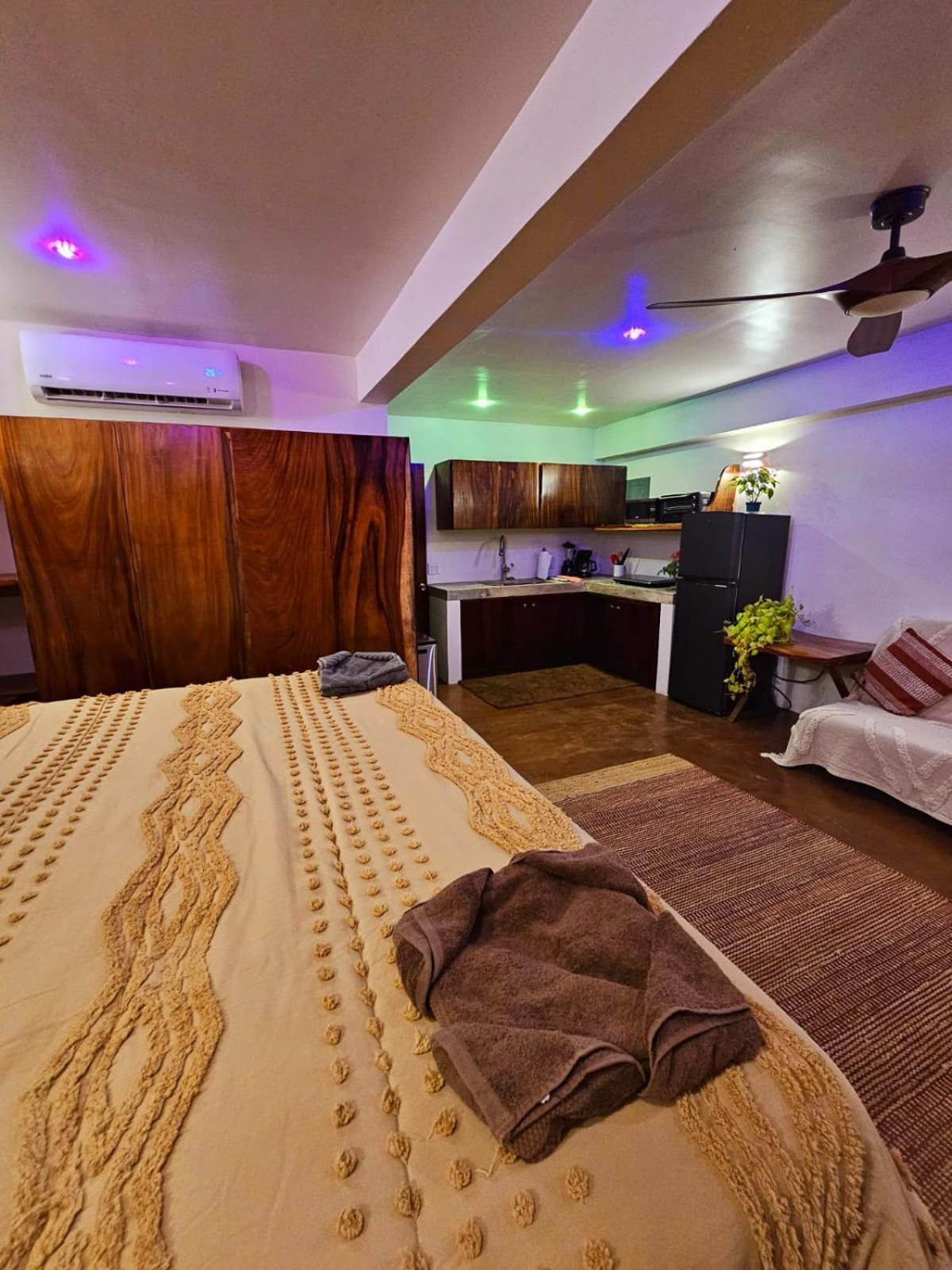 Balu Retreat Center Apartment